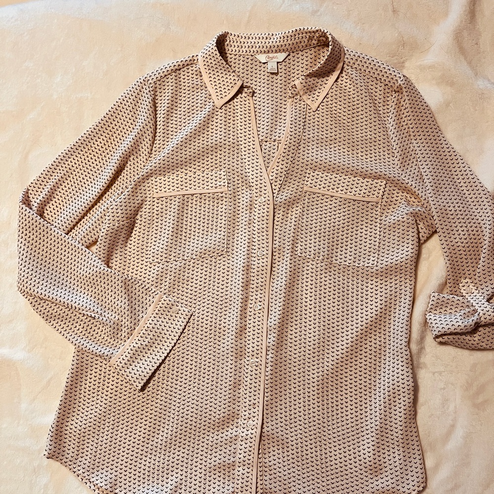 Candie's Wrinkle Free Pale Pink Printed Button-Up Blouse